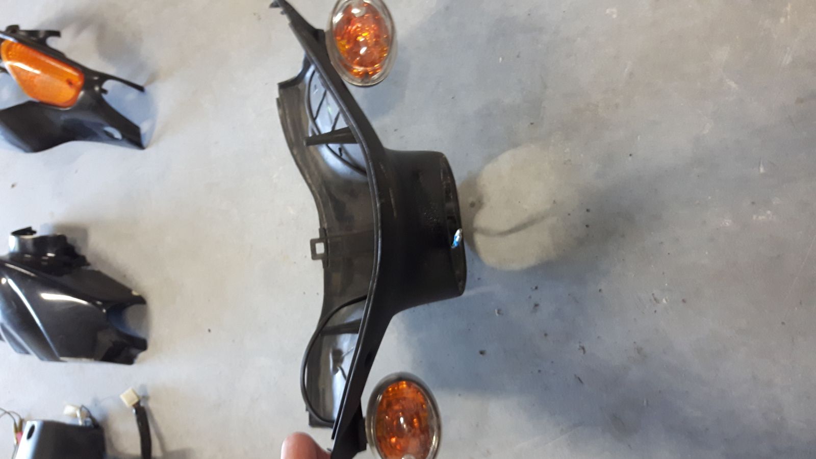 Onbekende stuurkap scooter met knipperlichten