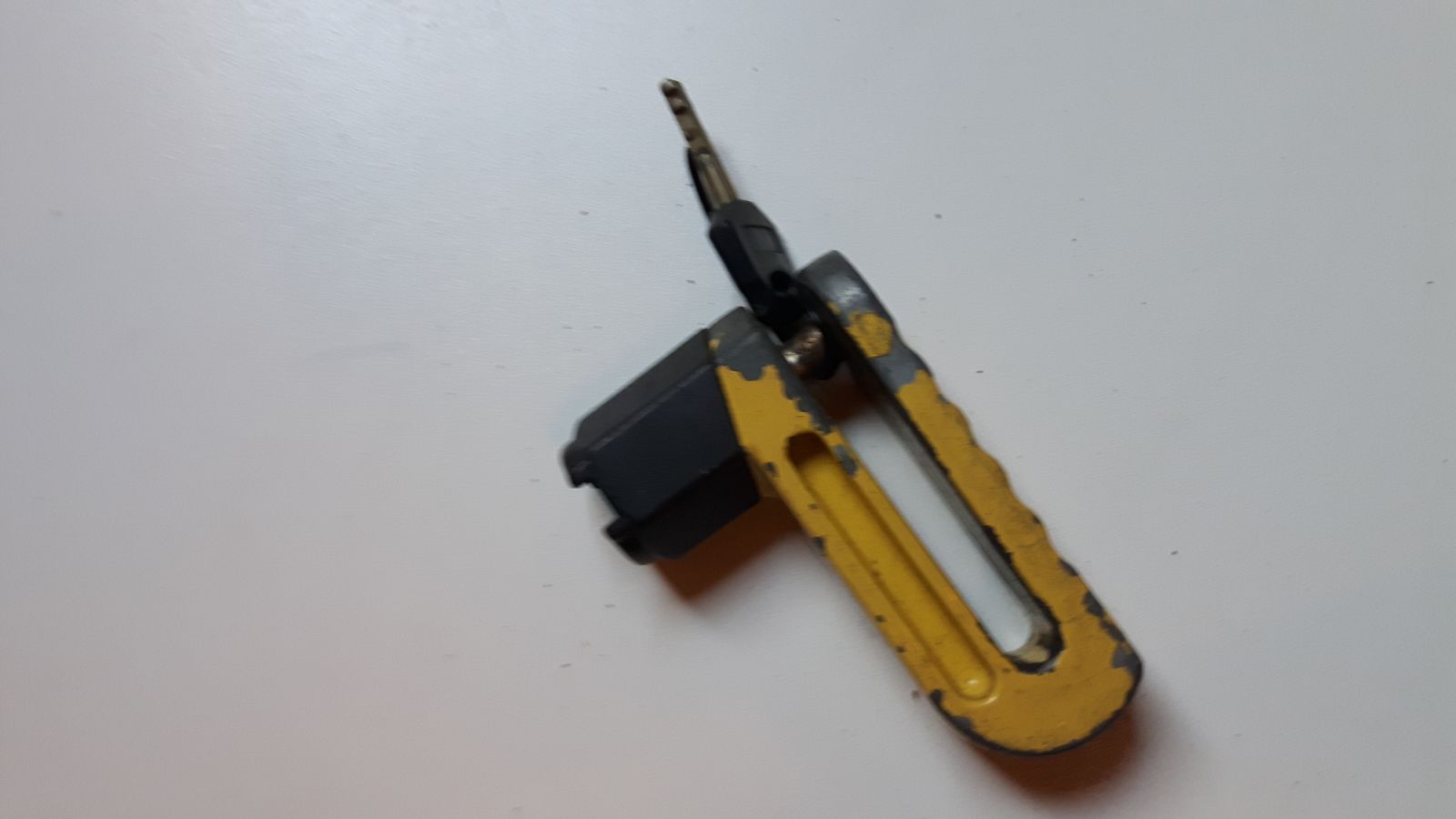 yellow brake lock 1 key