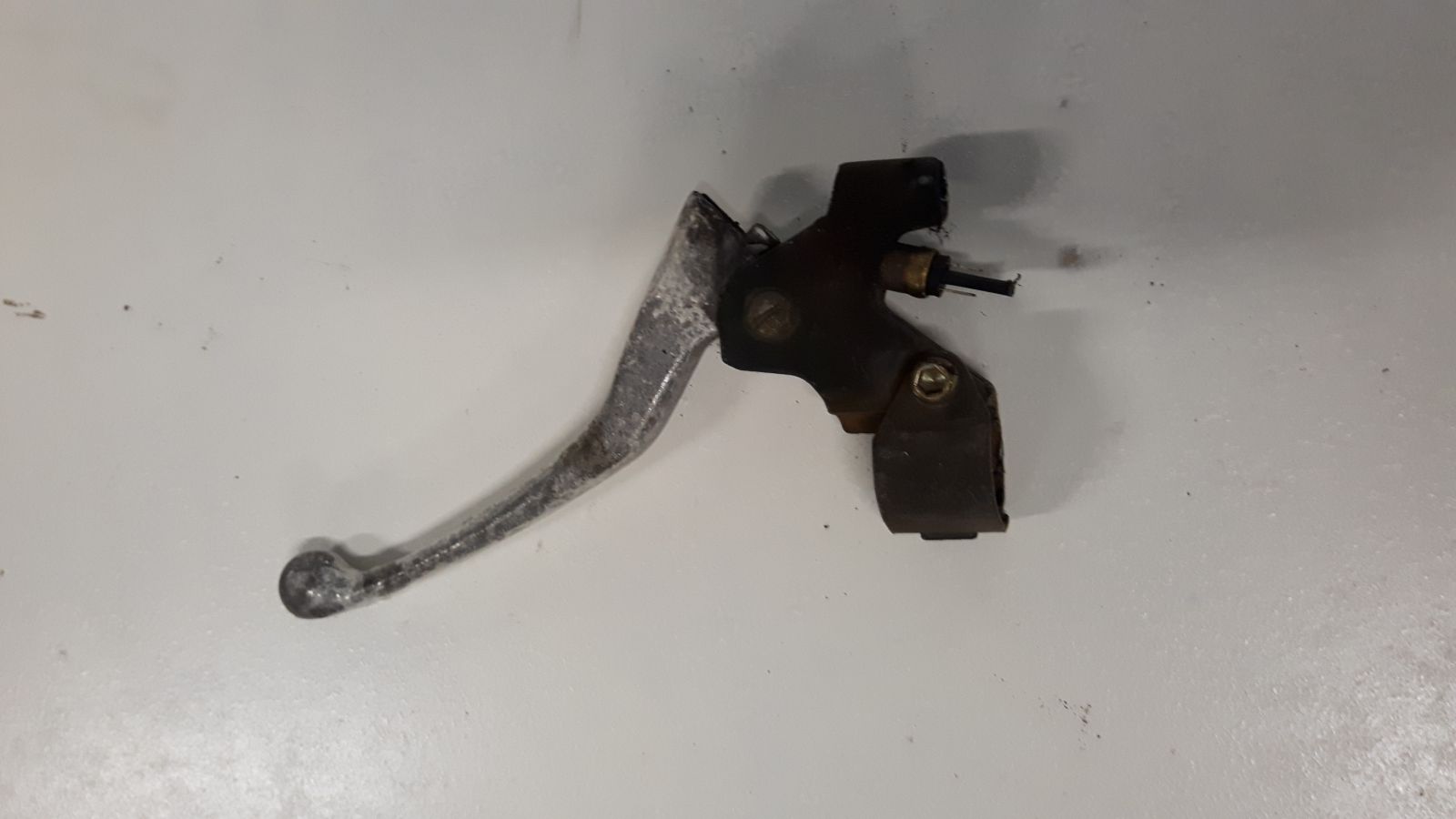 MBK Ovetto left brake handle holder
