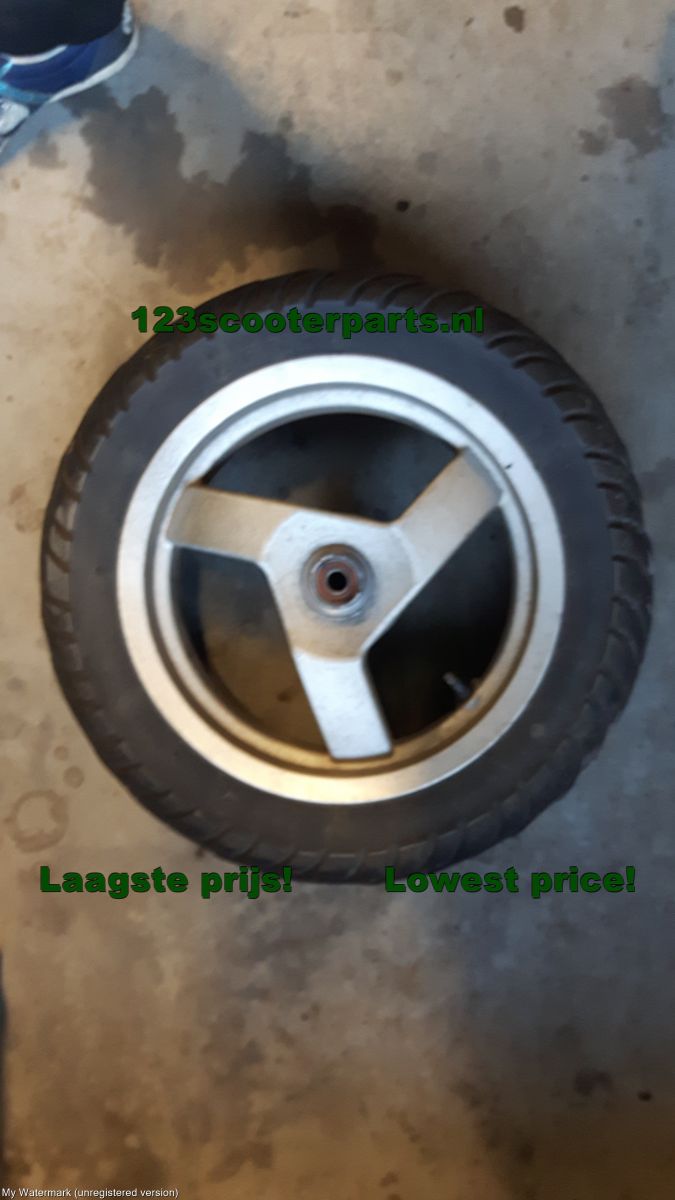 Peugeot neues Vivacity Vorderrad mit Reifen