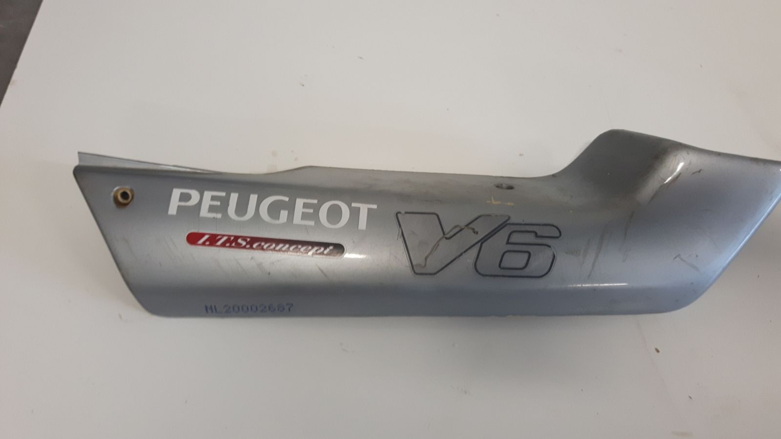 Peugeot Fox side cover