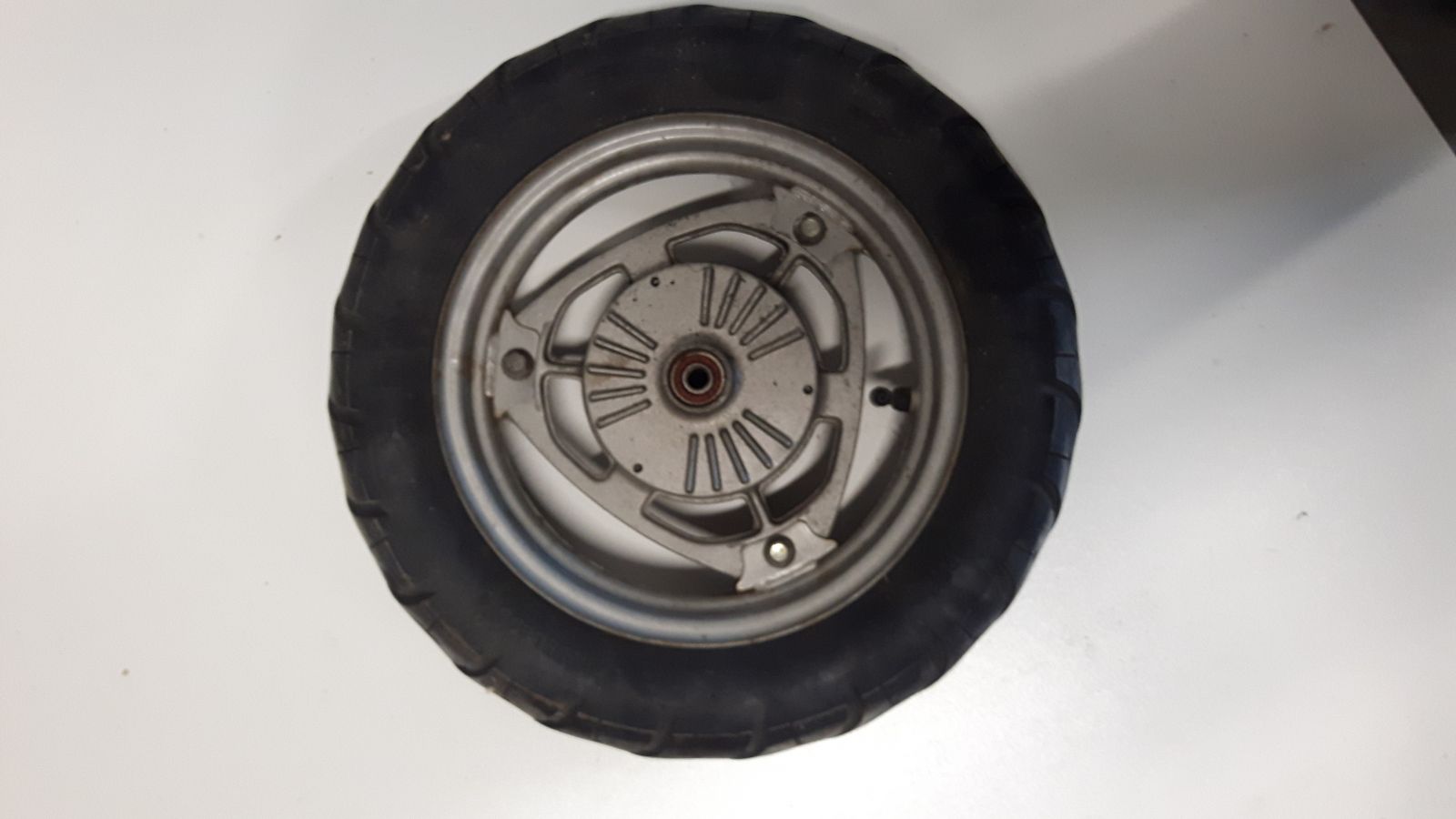 TGB Rapido front wheel and tire